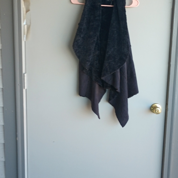 Bundle - Picture 3 of 12